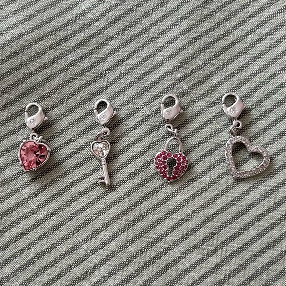 Swarovski Crystal Heart Charm Bracelet - Picture 3 of 7